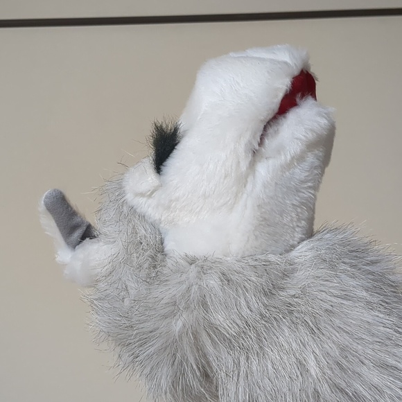 Alpaca Hand Stage Puppet White by Monkey Merchant - Picture 2 of 8